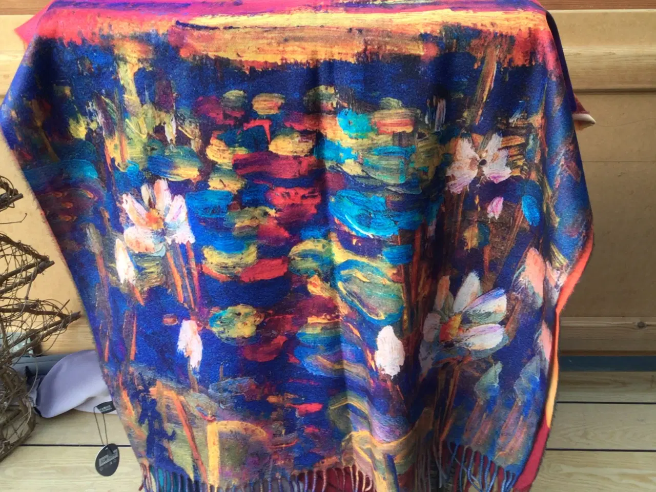 Billede 2 - Tørklæde med Frida Kharlo motiv