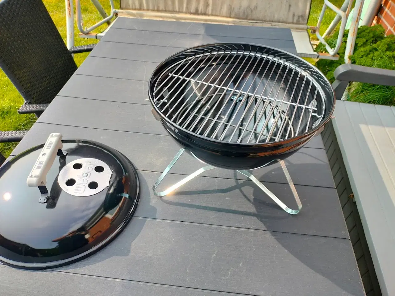 Billede 2 - Weber smokey joe sælges.