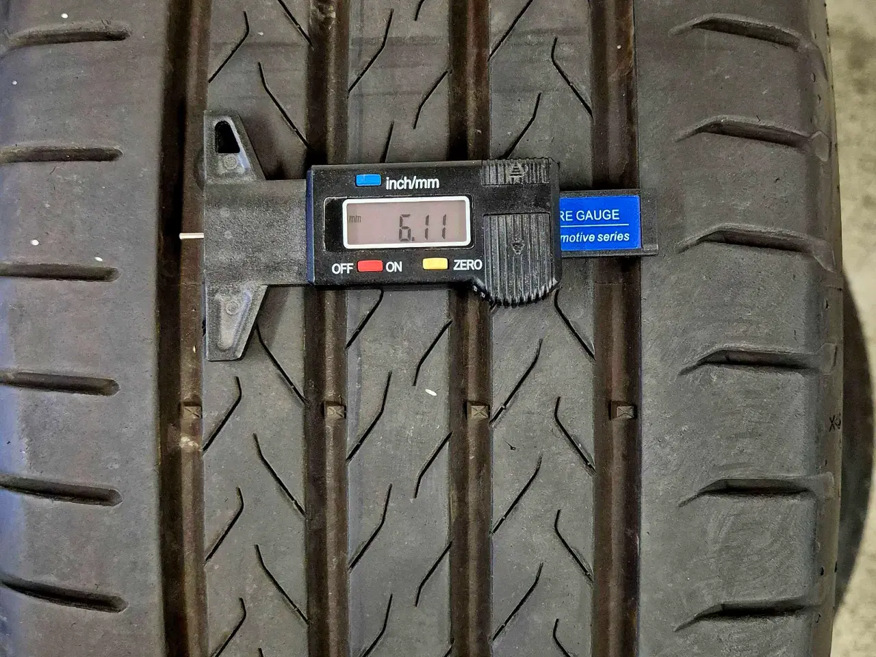 Billede 3 - 255 45 R19 / 235 50 R19 SOMMERDÆK NÆSTEN NYE
