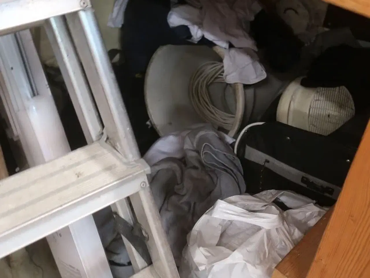 Billede 85 - Ryd hele værkstedet for løse dele