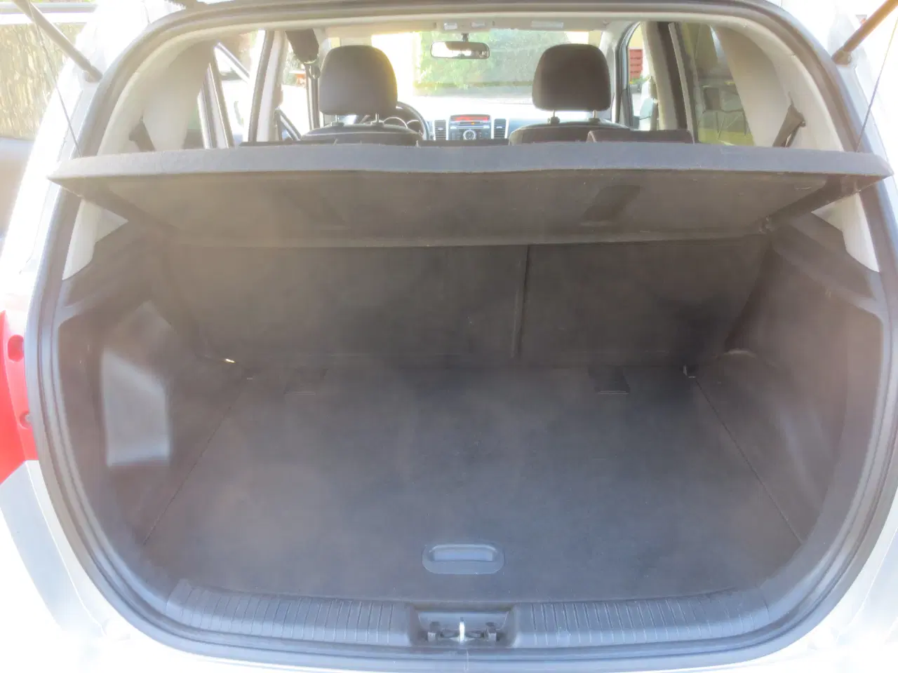 Billede 12 - Kia Venga 1.4 i 90 Hk År 2010. Nysynet 