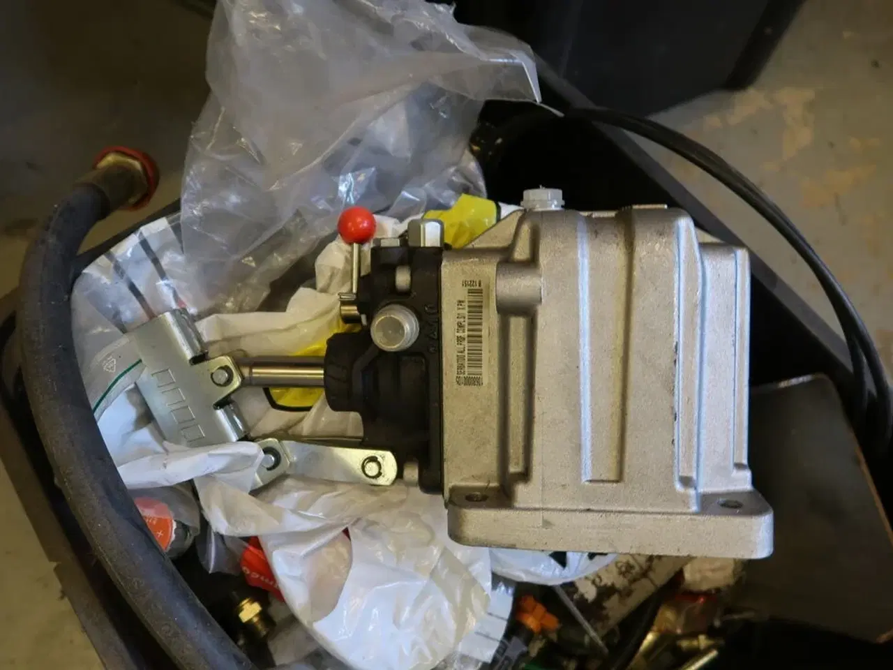 Billede 3 - Kasse med div. Reservedele