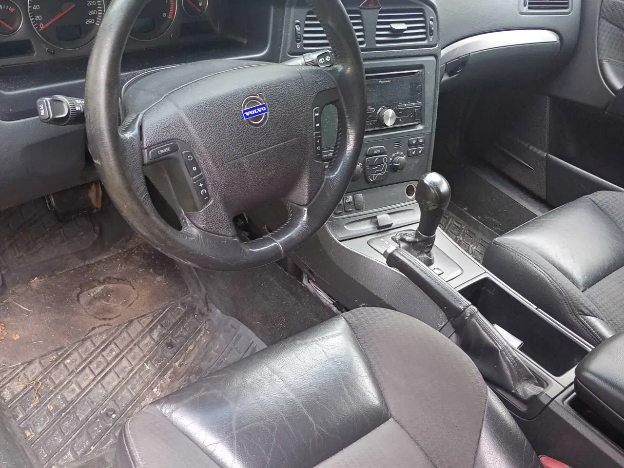 Billede 5 - Volvo v70 2,4T Svensk afgift 