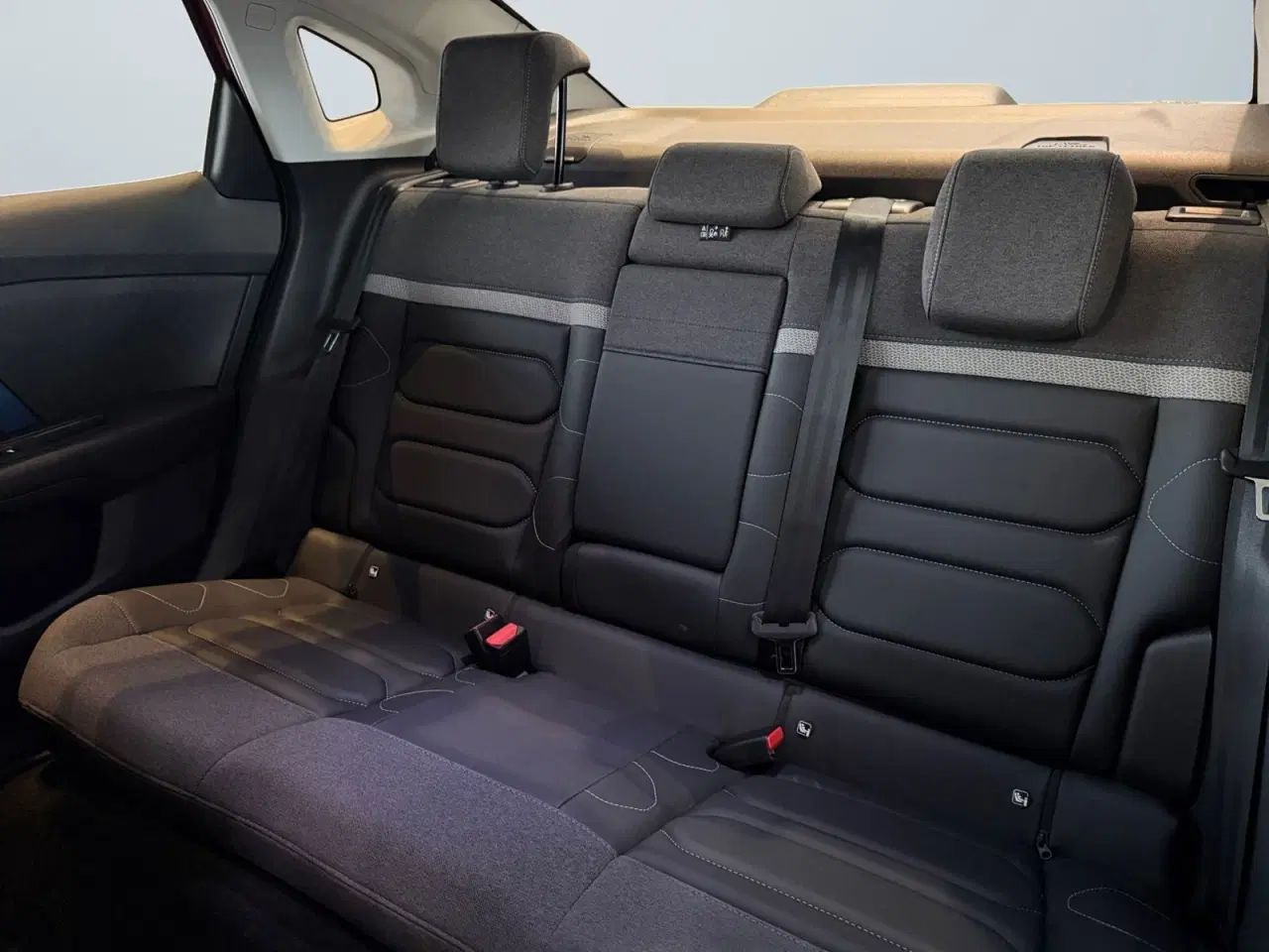 Billede 14 - Citroën ë-C4 X 54 Palais