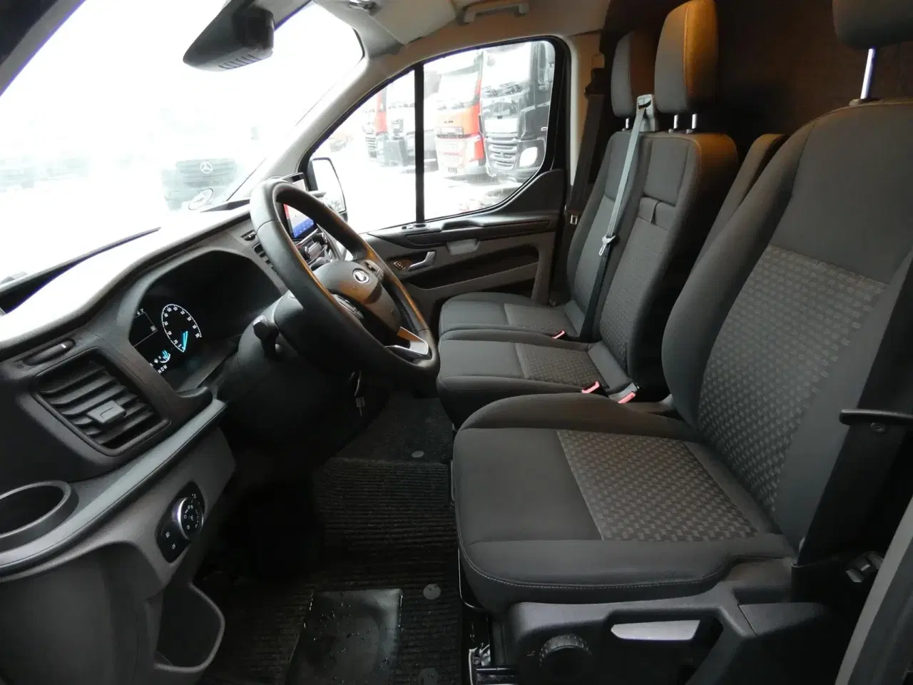 Billede 9 - Ford Transit Custom 320 L2H1 2,0 TDCi Trend 170HK Van 6g Aut.