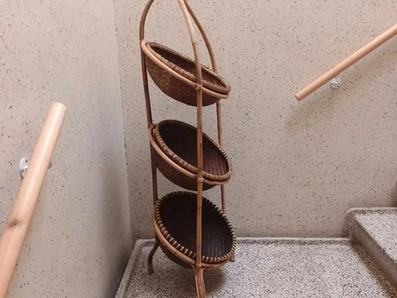 Billede 1 - Bambus og Rattan Frugtkurv med 3 Niveauer