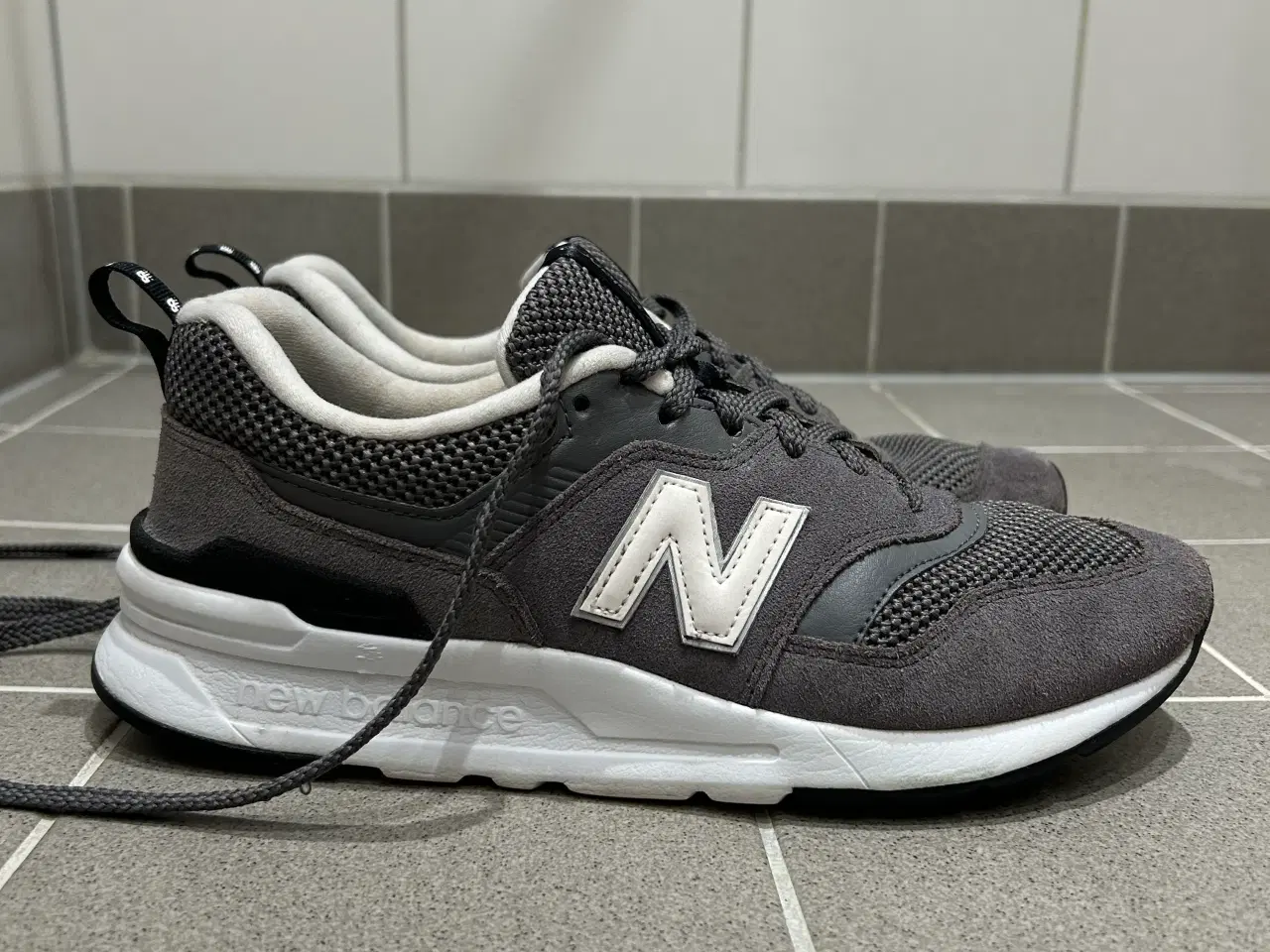 Billede 2 - New Balance 997H Størrelse 38 sælges for kun 100kr