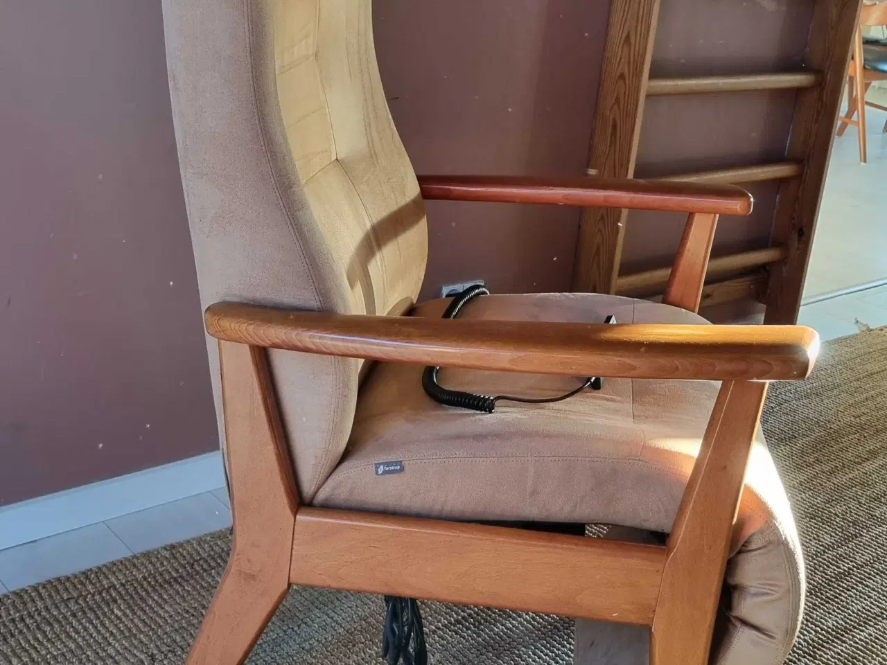 Billede 4 - Flot Farstrup el-lænestol
