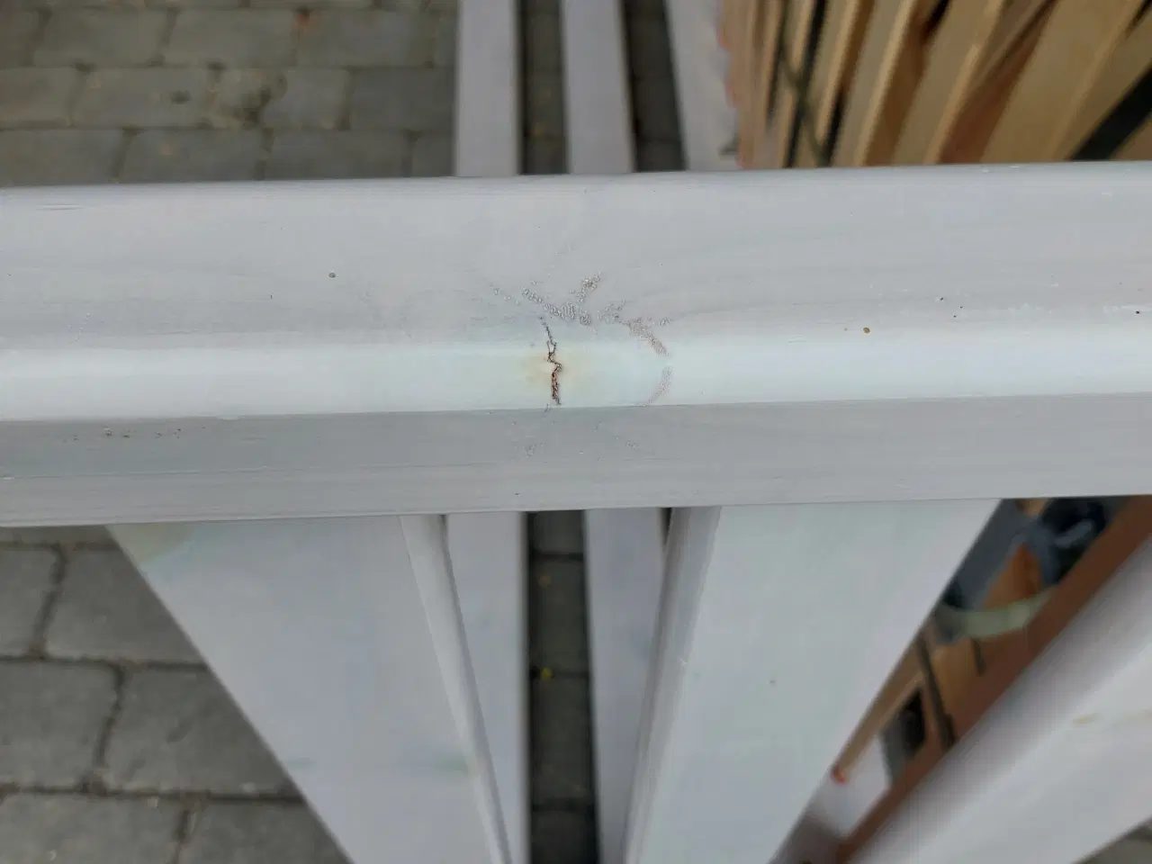 Billede 6 - Flexa seng i hvidbejdset fyr med rulleseng og side