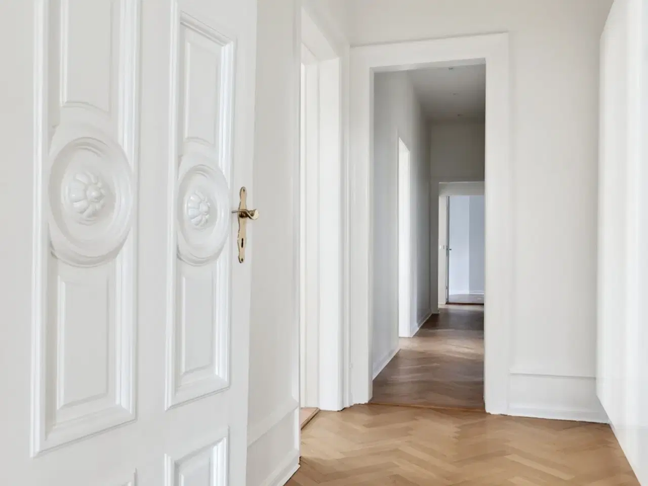 Billede 8 - udlejningsejendom med 13 bolig- og 7 erhvervslejemål med Ørstedsparken som nabo