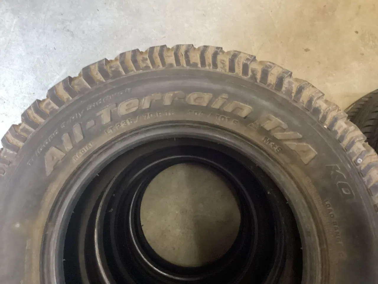 Billede 1 - Vinterhjul 235/70 R16