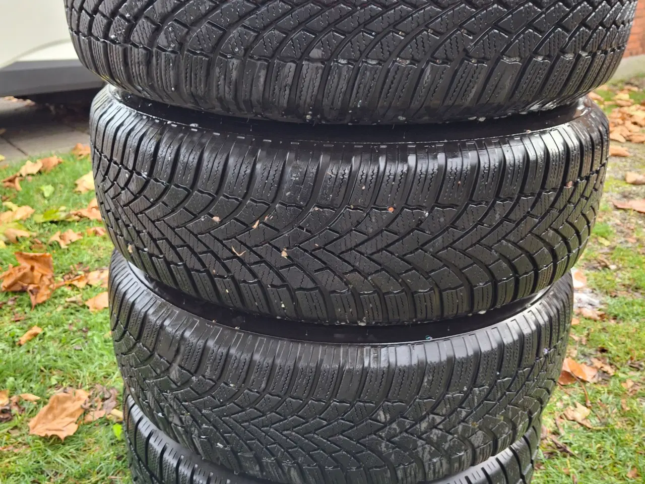 Billede 2 - Bridgestone Blizzak vinterdæk med fælge 215/65 R17