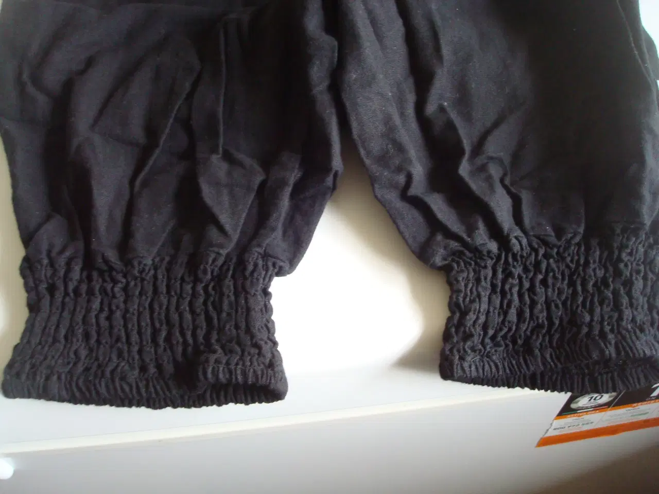 Billede 4 - NYE Sommer bukser str. L med elastik i livet og be