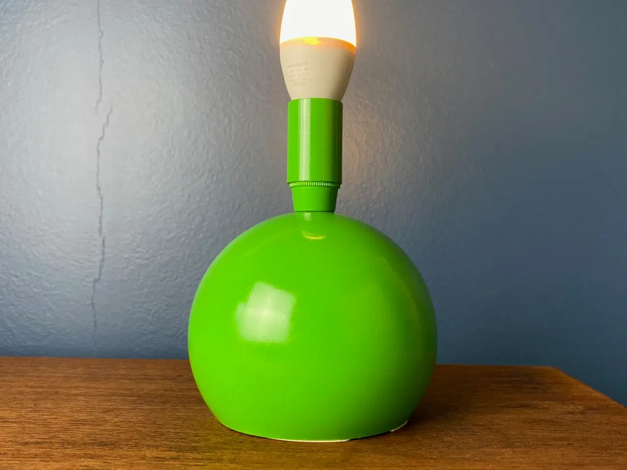 Billede 4 - Kuglelampe i flot grøn farve