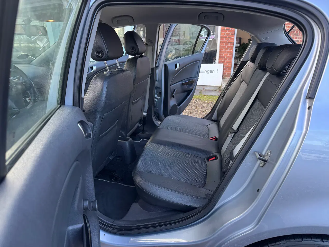 Billede 13 - Opel Corsa Nysyn Lav km Meget Pæn