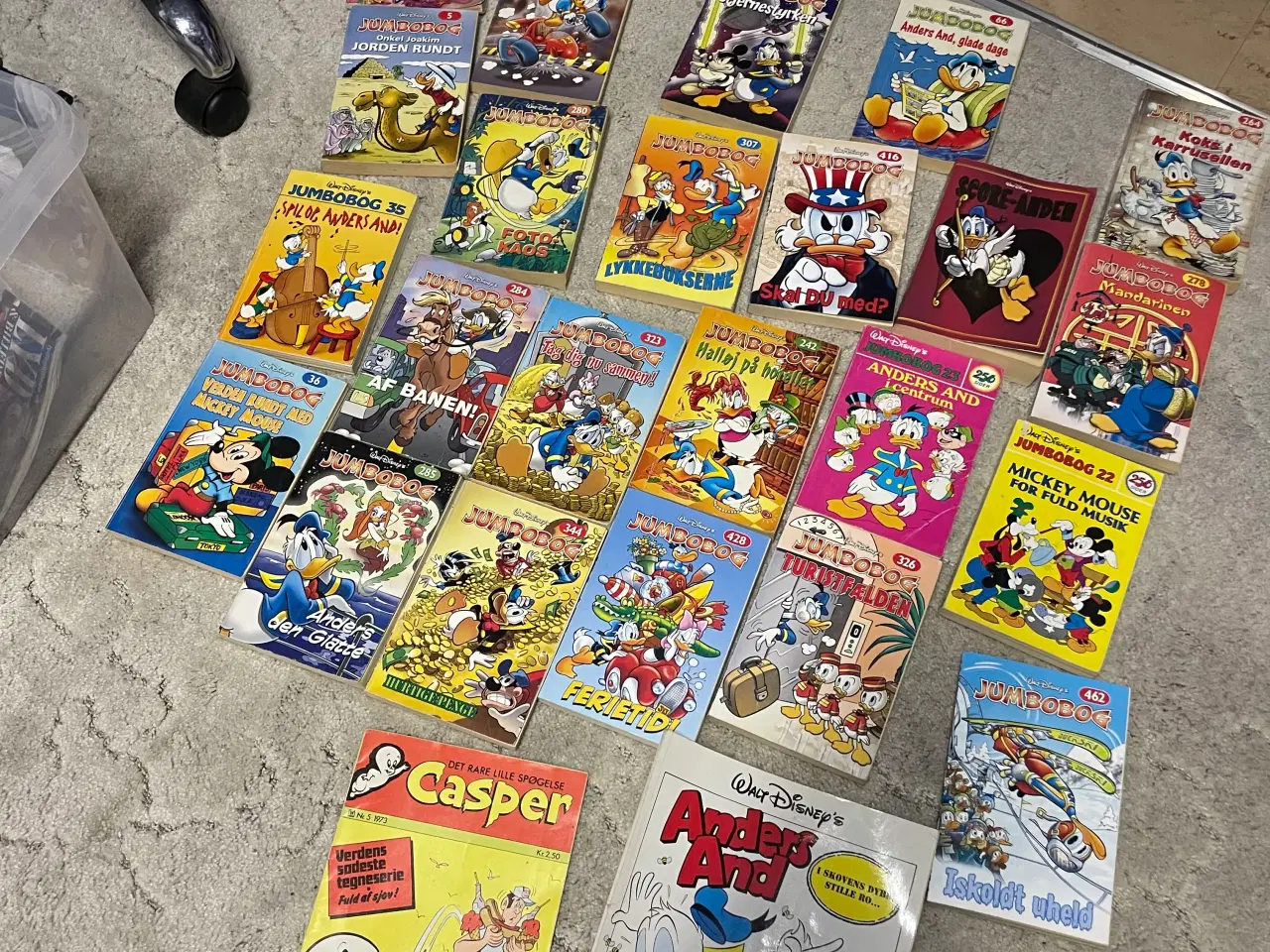 Billede 1 - Jumbobøger (+ enkelt Anders And blad og et Casper)