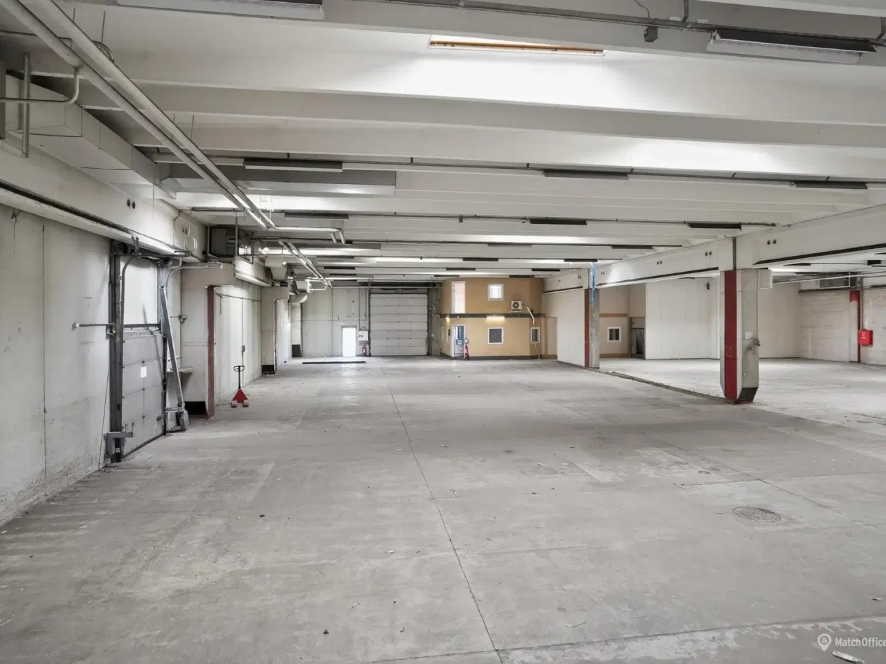 Billede 2 - Stort lagerlejemål med tilhørende kontor og mulighed for befæstet udeareal