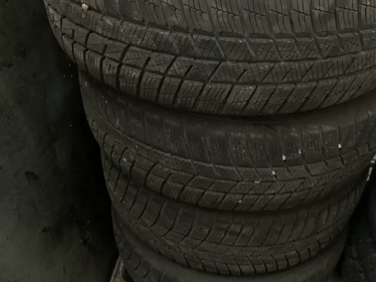 Billede 3 - BARUM Vinterdæk 205/60R16