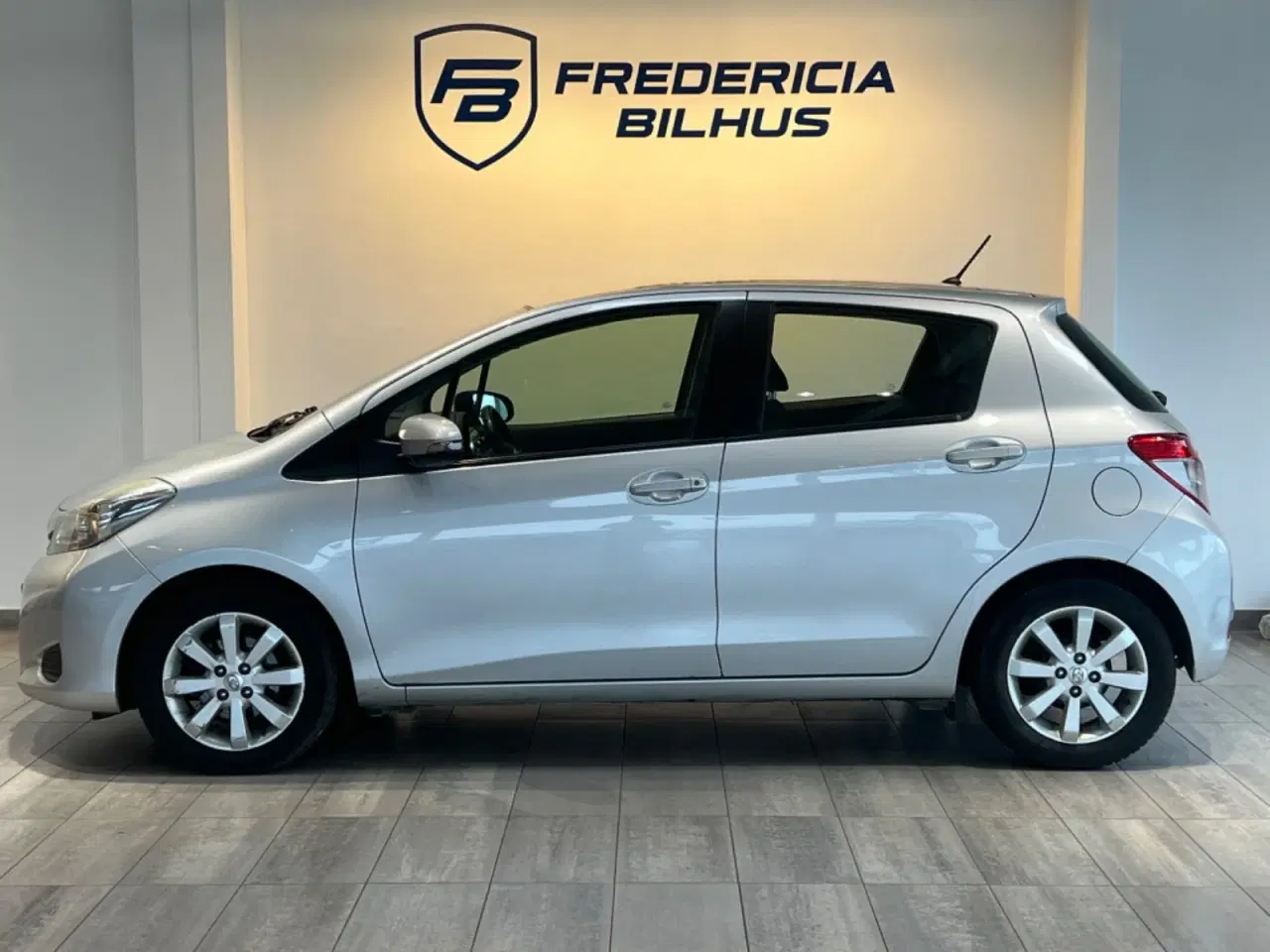 Billede 2 - Toyota Yaris 1,0 VVT-i T2