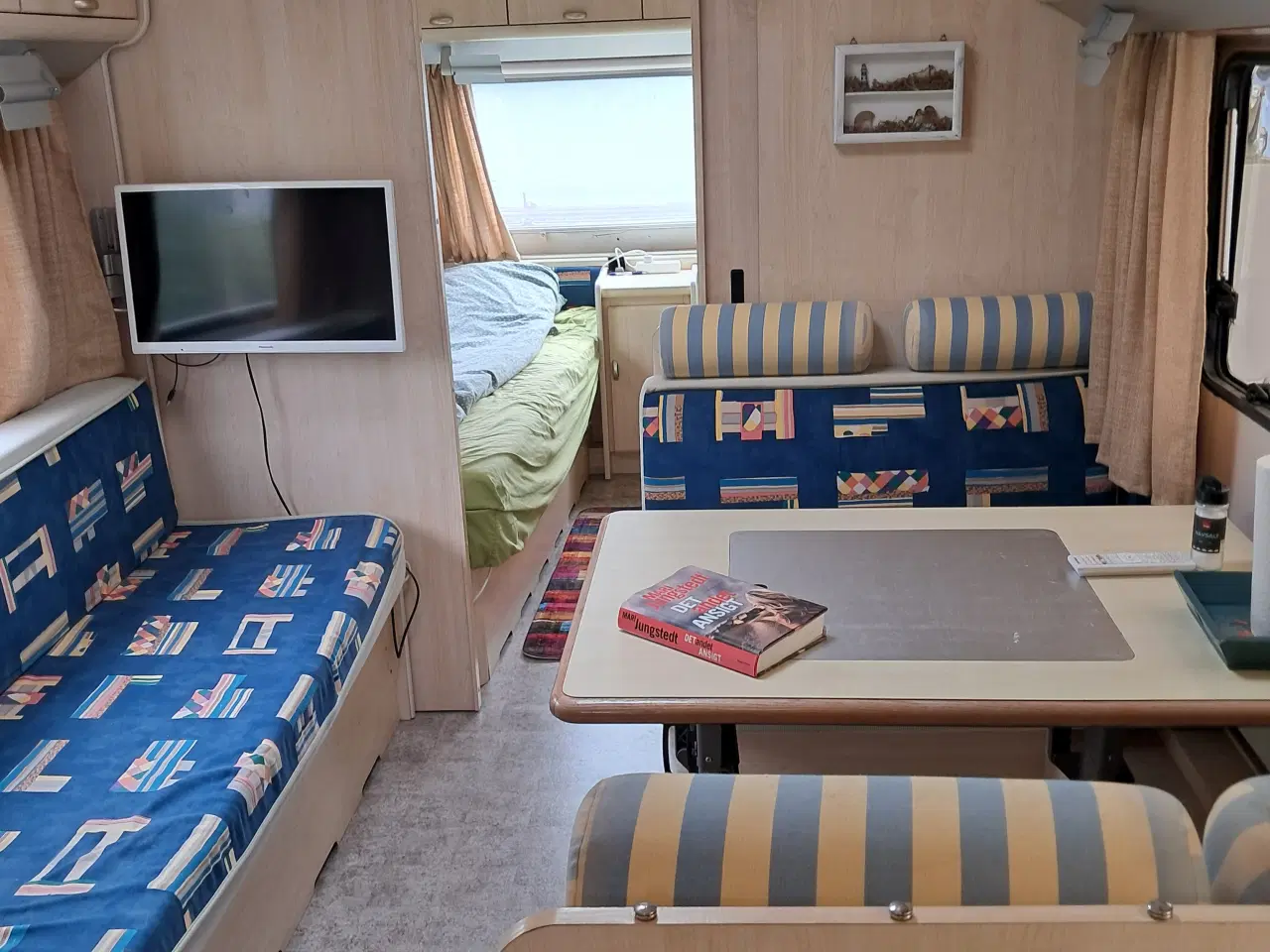 Billede 6 - Campingvogn med fortelt og værkstedstelt