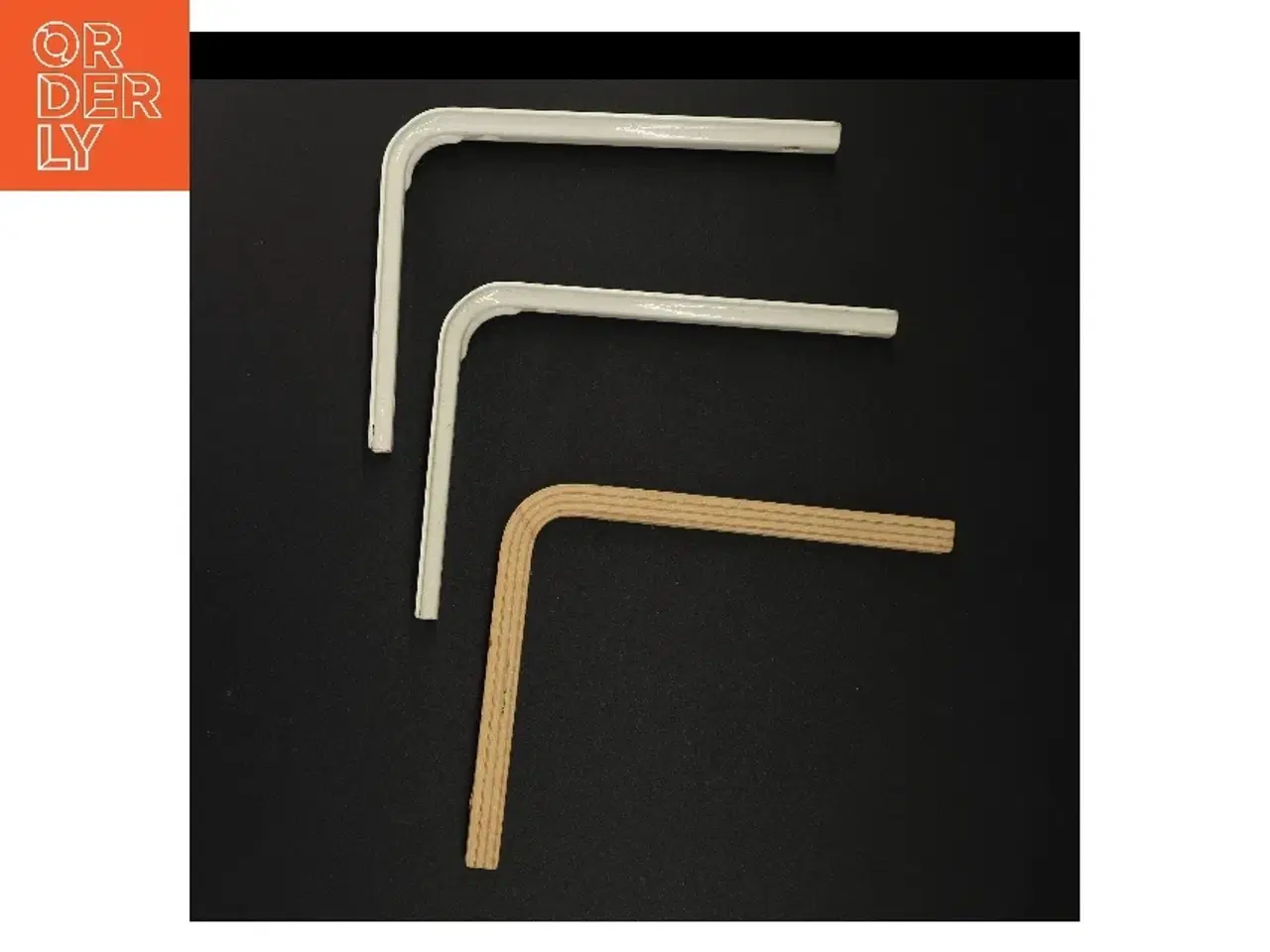 Billede 1 - 3 Hyldeknægte, metal og træ (str. 19 x 15 cm)