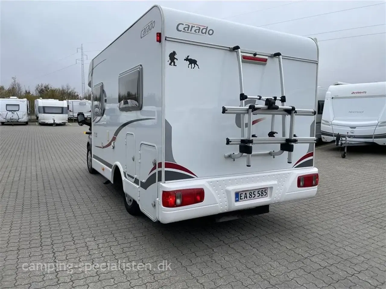 Billede 3 - 2011 - Carado T 135   Pæn og velholdt autocamper - Carado T 135 fra 2011 - Kan nu opleves hos Camping-Specialisten i Silkeborg - Dobbeltseng