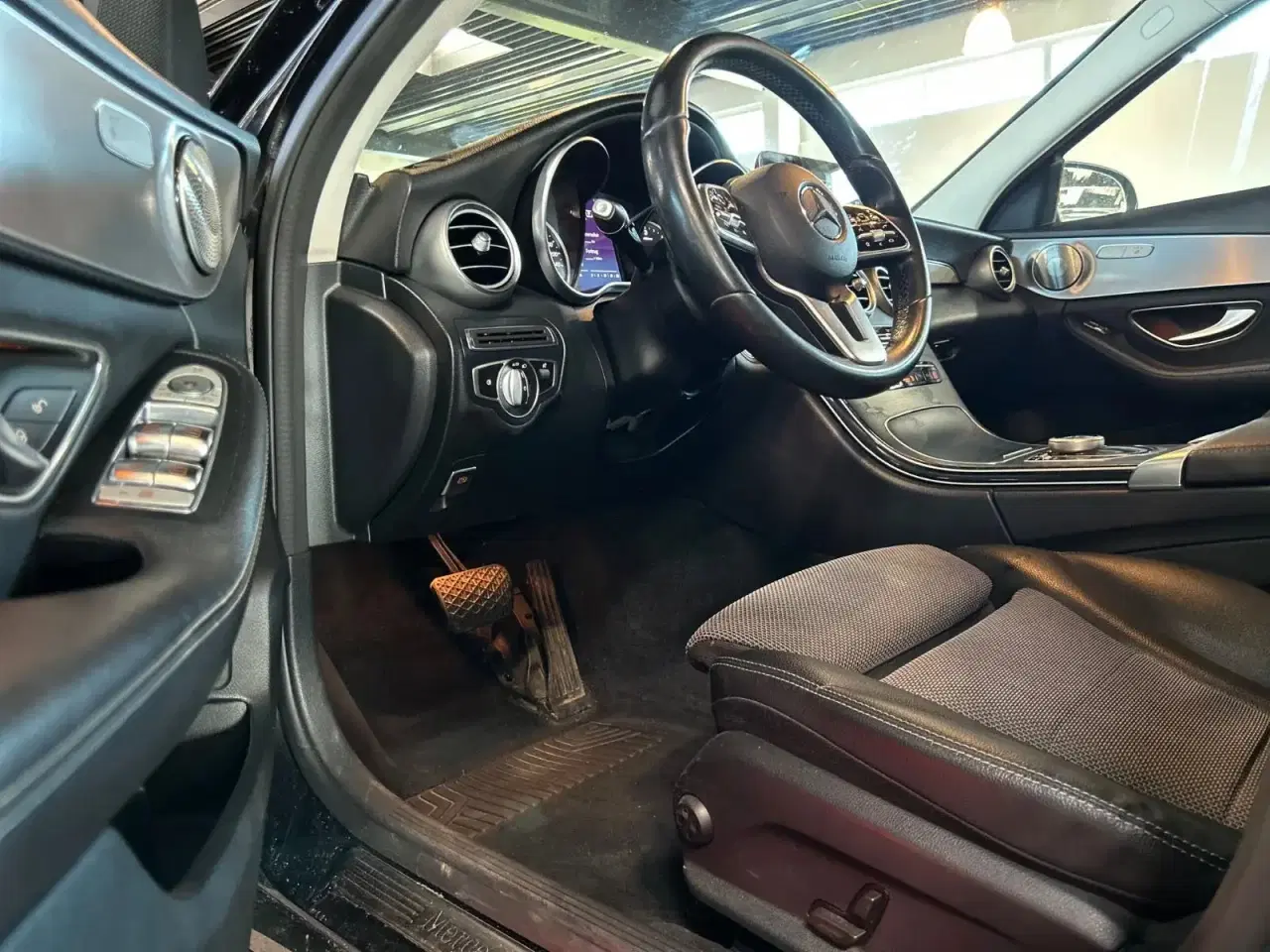 Billede 1 - Mercedes C220 d Business stc. aut.
