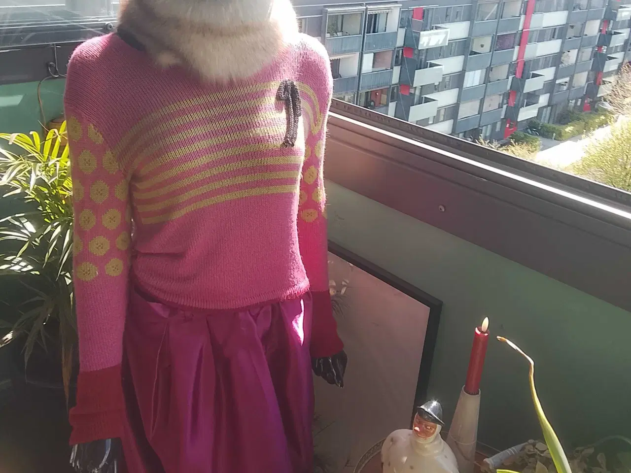 Billede 1 - Gine halv figur