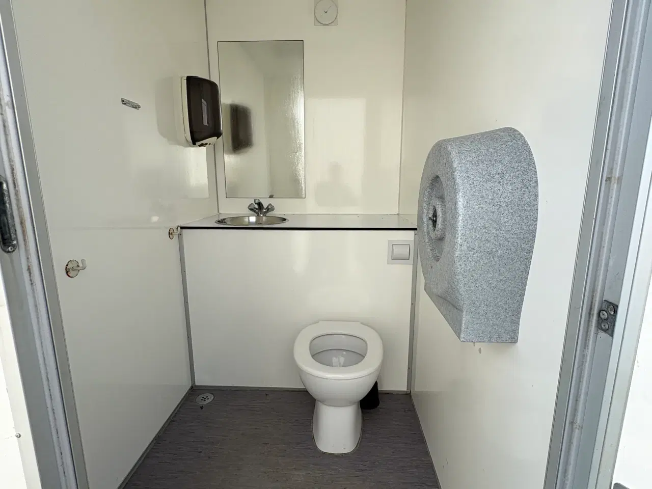 Billede 6 - Toiletvogn dobbelt