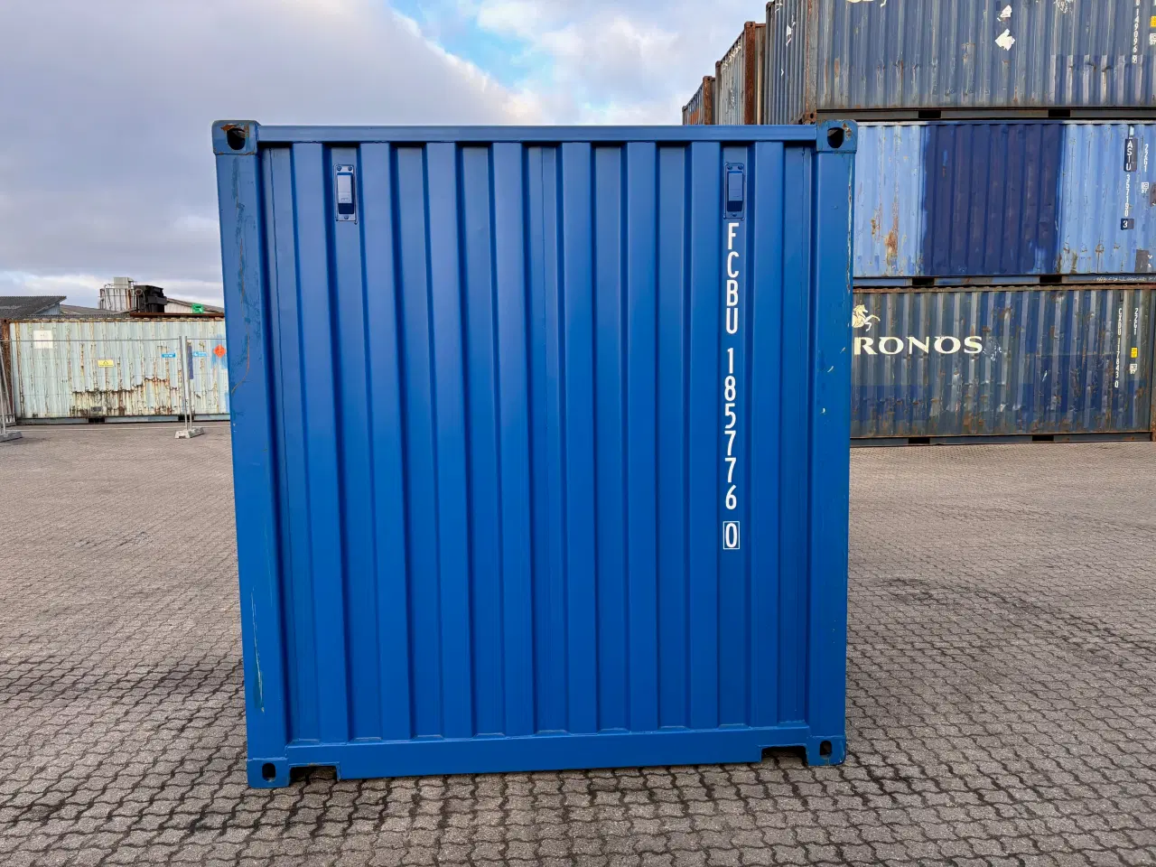 Billede 4 - TILBUD TILBUD 20 fods Container med småbuler. Ral: