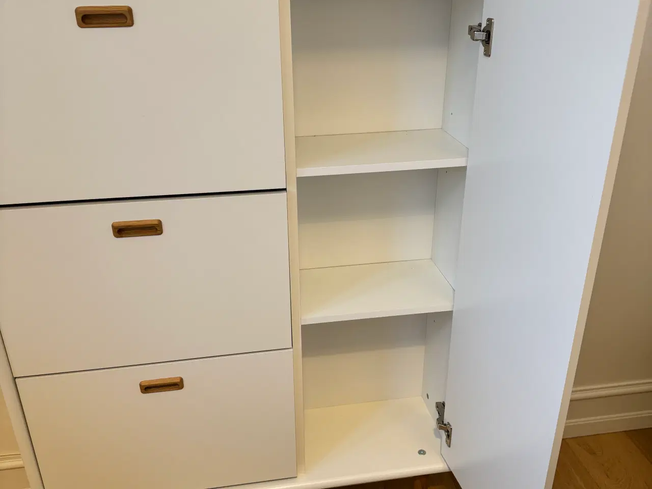 Billede 2 - Opbevaringsskab