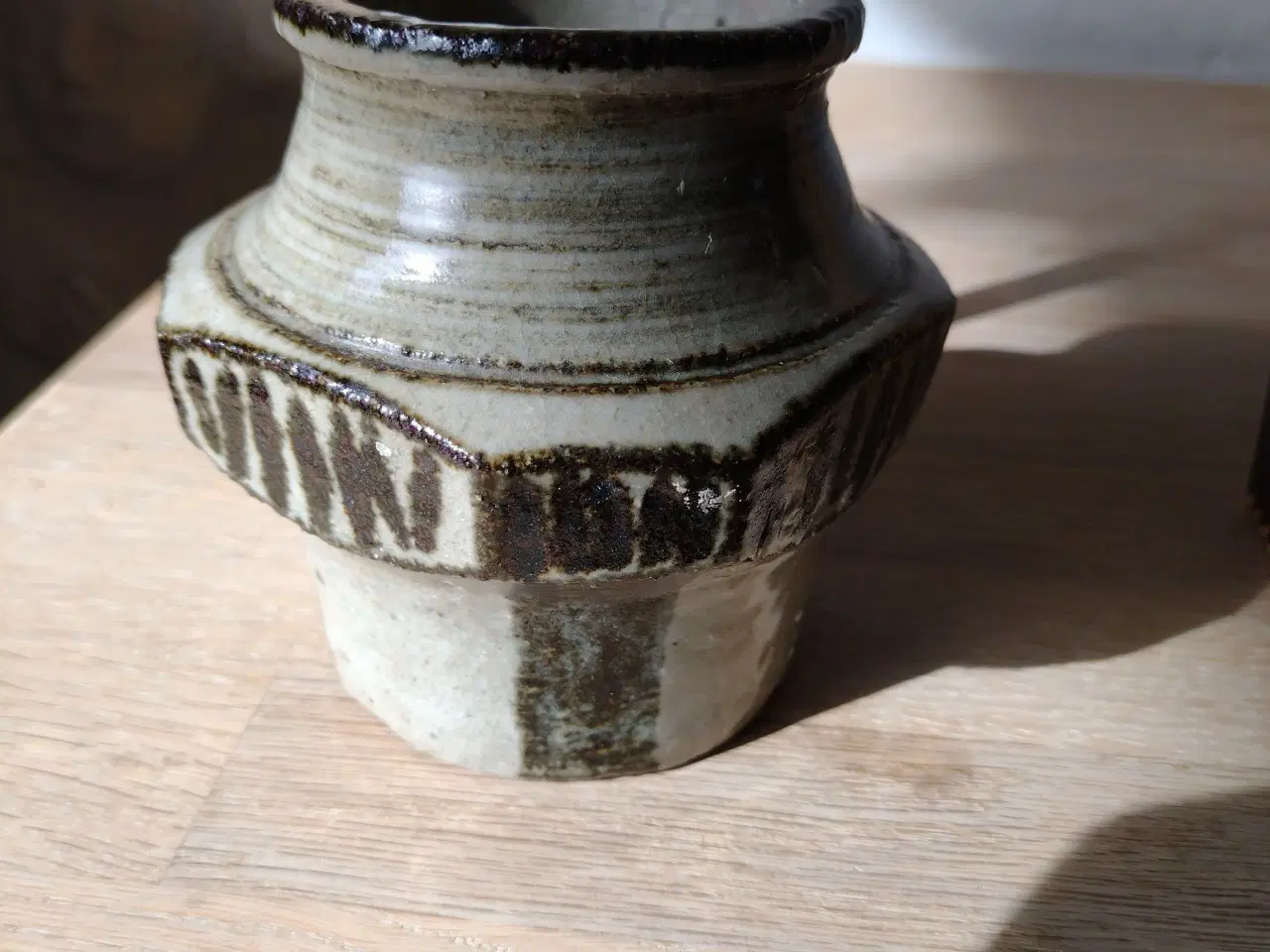 Billede 1 - Vase fra Michael Andersen keramik 