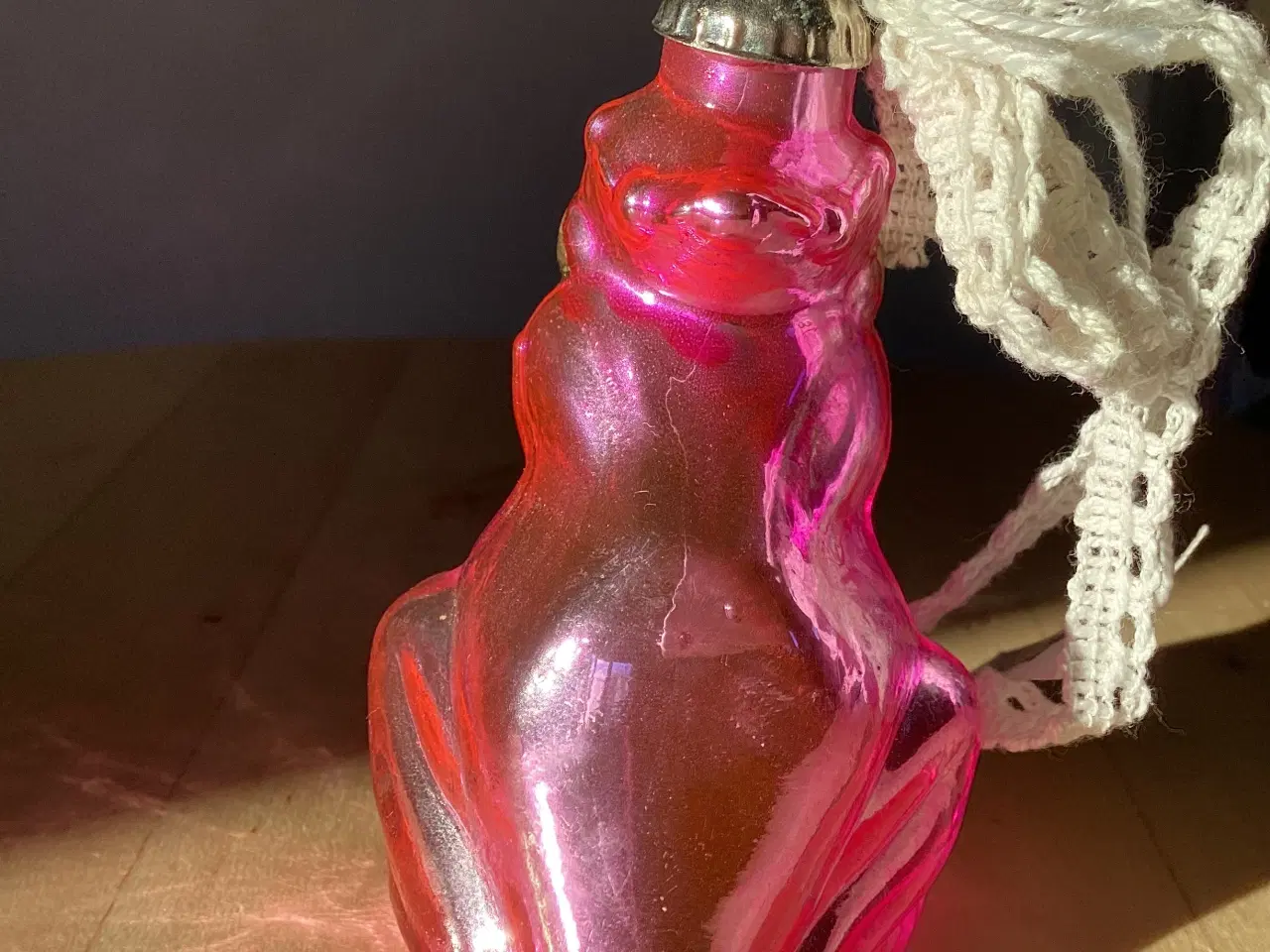 Billede 4 - Julepynt- lyserød frø fra Lisbeth Dahl