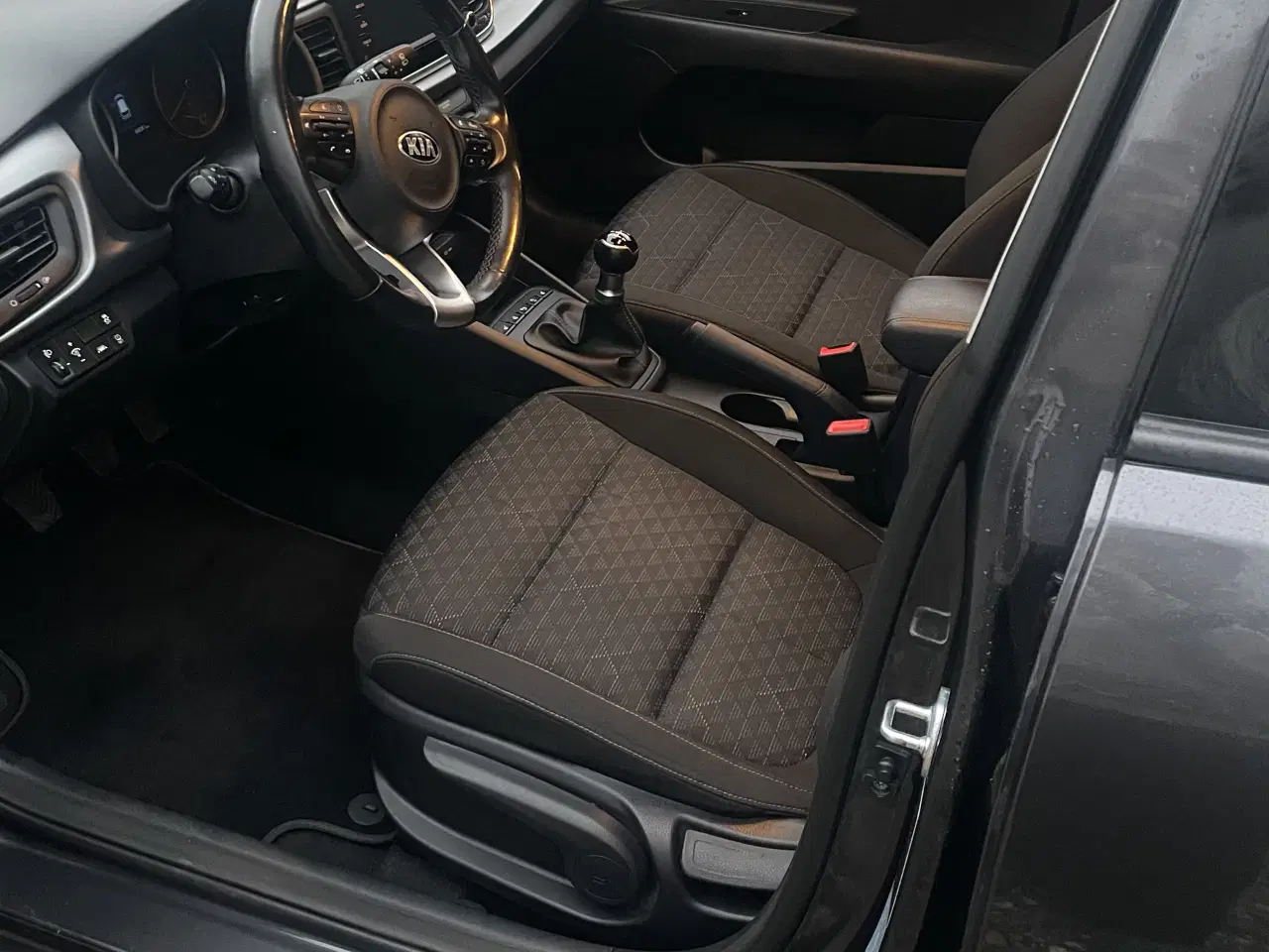 Billede 3 - Kia Rio - meget velholdt.