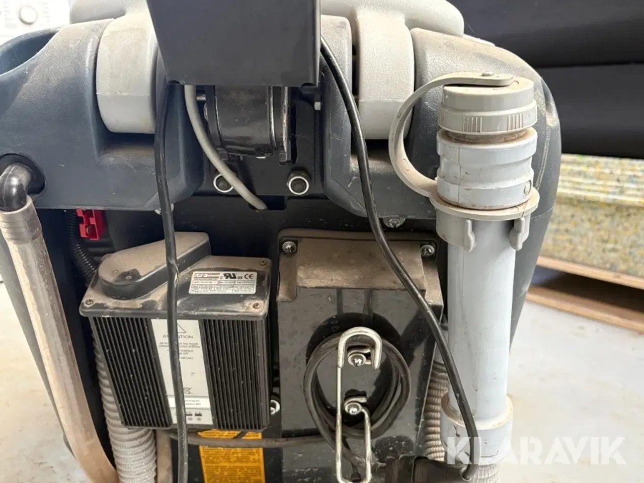 Billede 12 - Fejemaskine Nilfisk Sc400