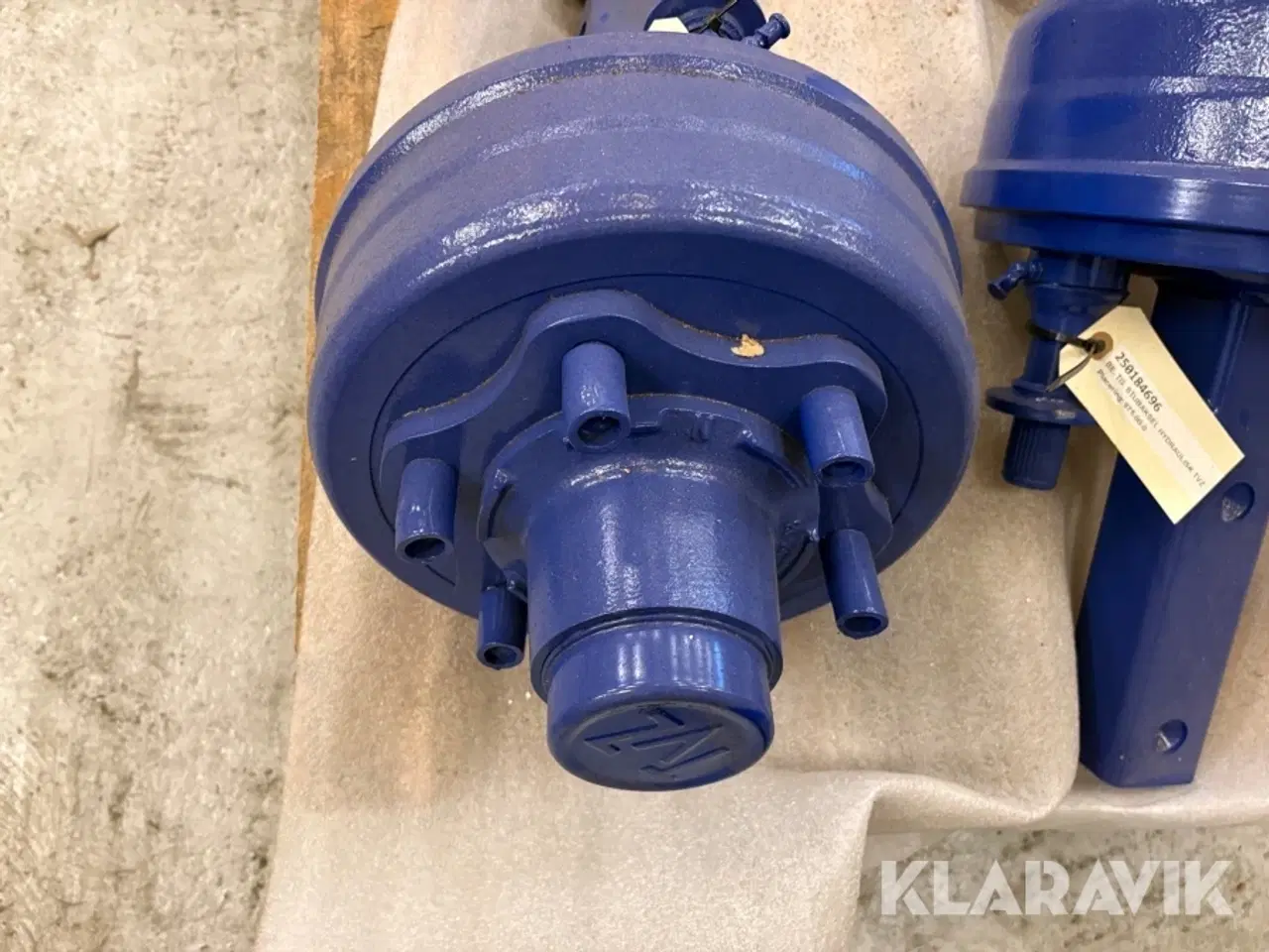 Billede 12 - Stubaksler TVZ HM490418 4 styk til hydraulik