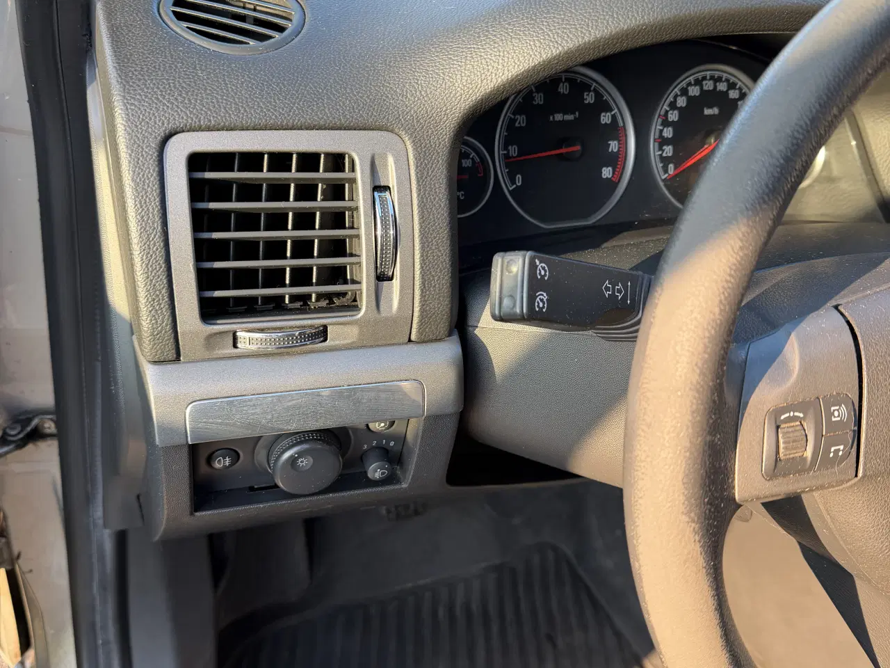 Billede 8 - Vedligeholdt Opel Vectra c 1.8 m. Træk