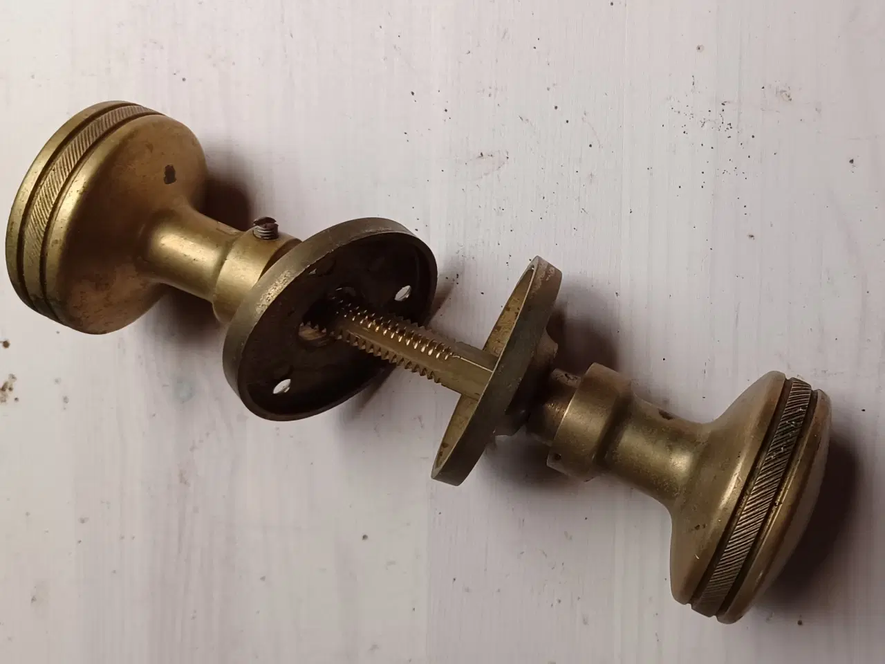 Billede 1 - Messing-kugledørgreb skibs-, tosidet, komplet.