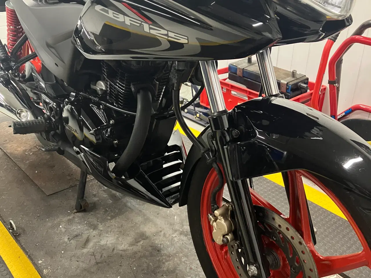 Billede 2 - HONDA CBF 125 Special
