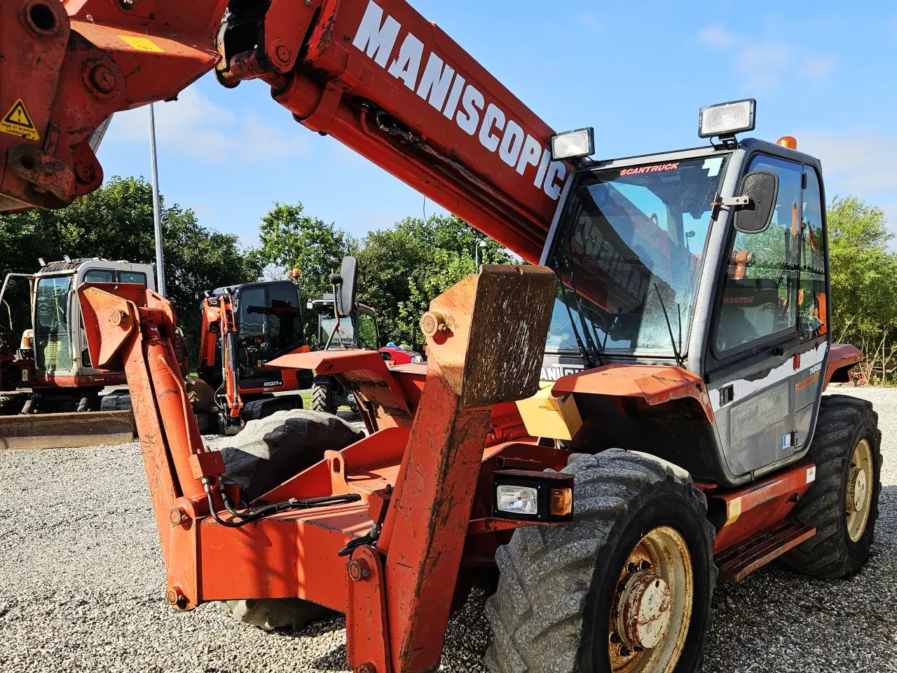 Billede 3 - Manitou 1232 ST / med 4 stk tilbehør / 8600 timer