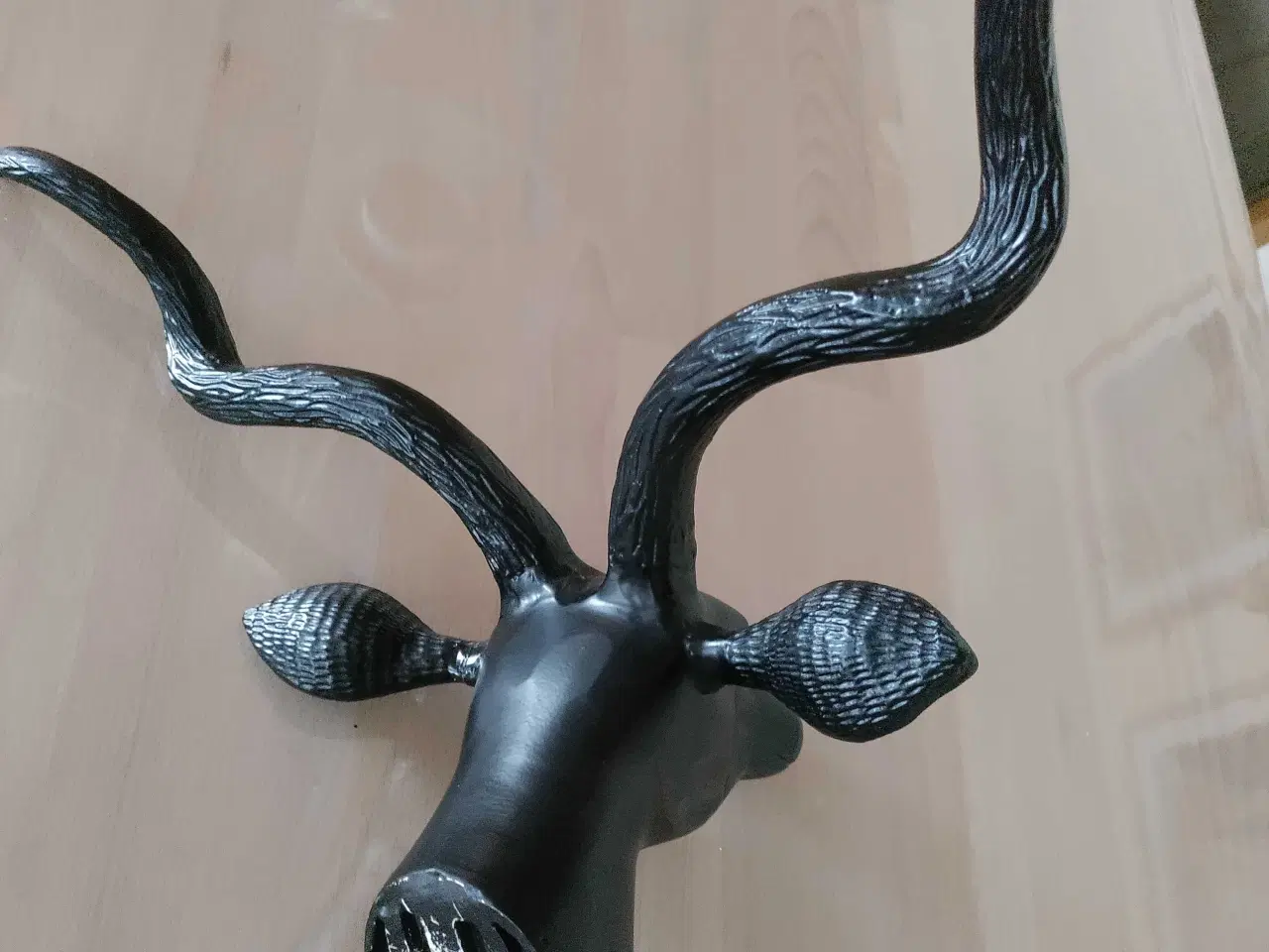 Billede 3 - Hjort i metal til ophæng 