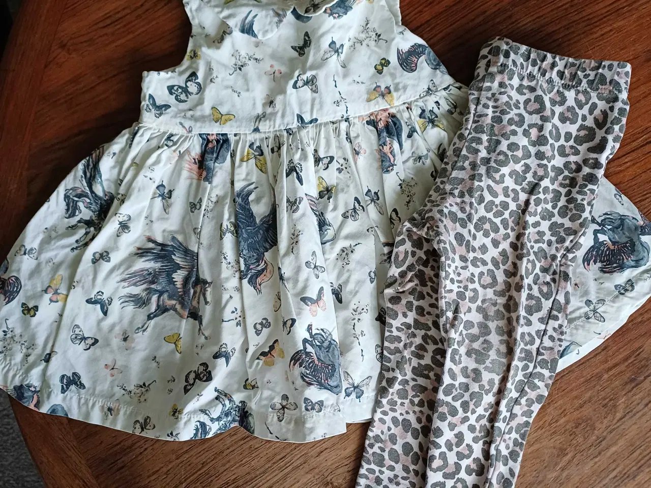 Billede 6 - Baby / pigetøj str 68