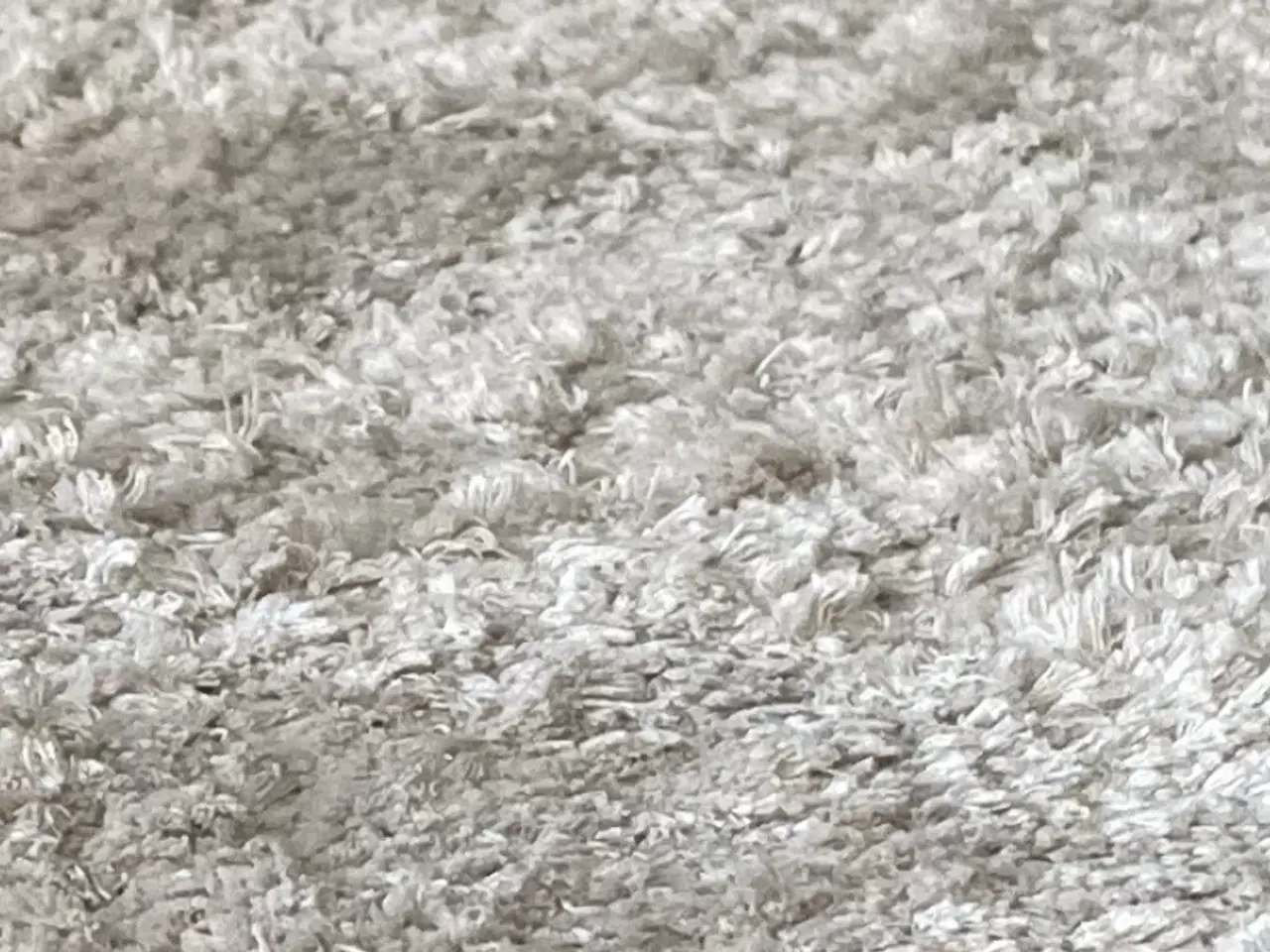 Billede 7 - 2 stk løse tæpper i lys beige farve 