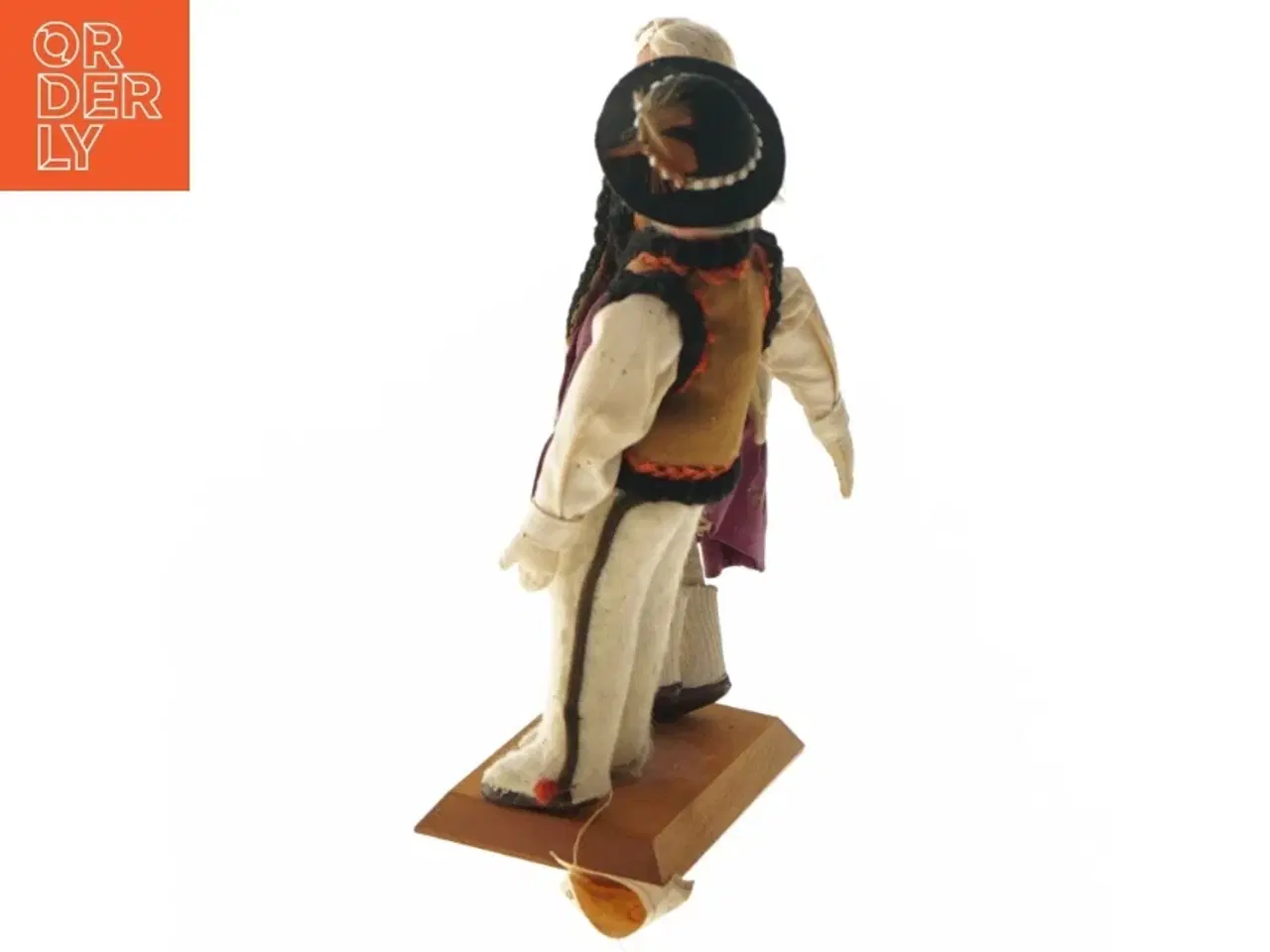 Billede 3 - Traditionelle dukker i folkedragt (str. 22 cm)