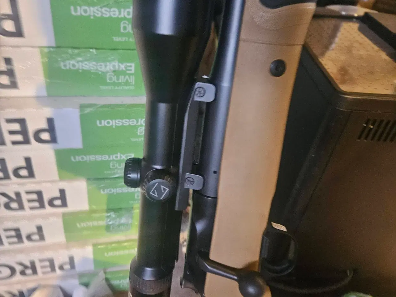 Billede 3 - Zeiss Diavari v 2,5-10x50 t* med Blaser Montage