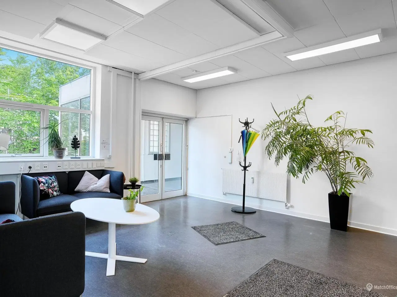 Billede 3 - Flotte og lyse kontorlokaler med en god beliggenhed centralt i Søborg.