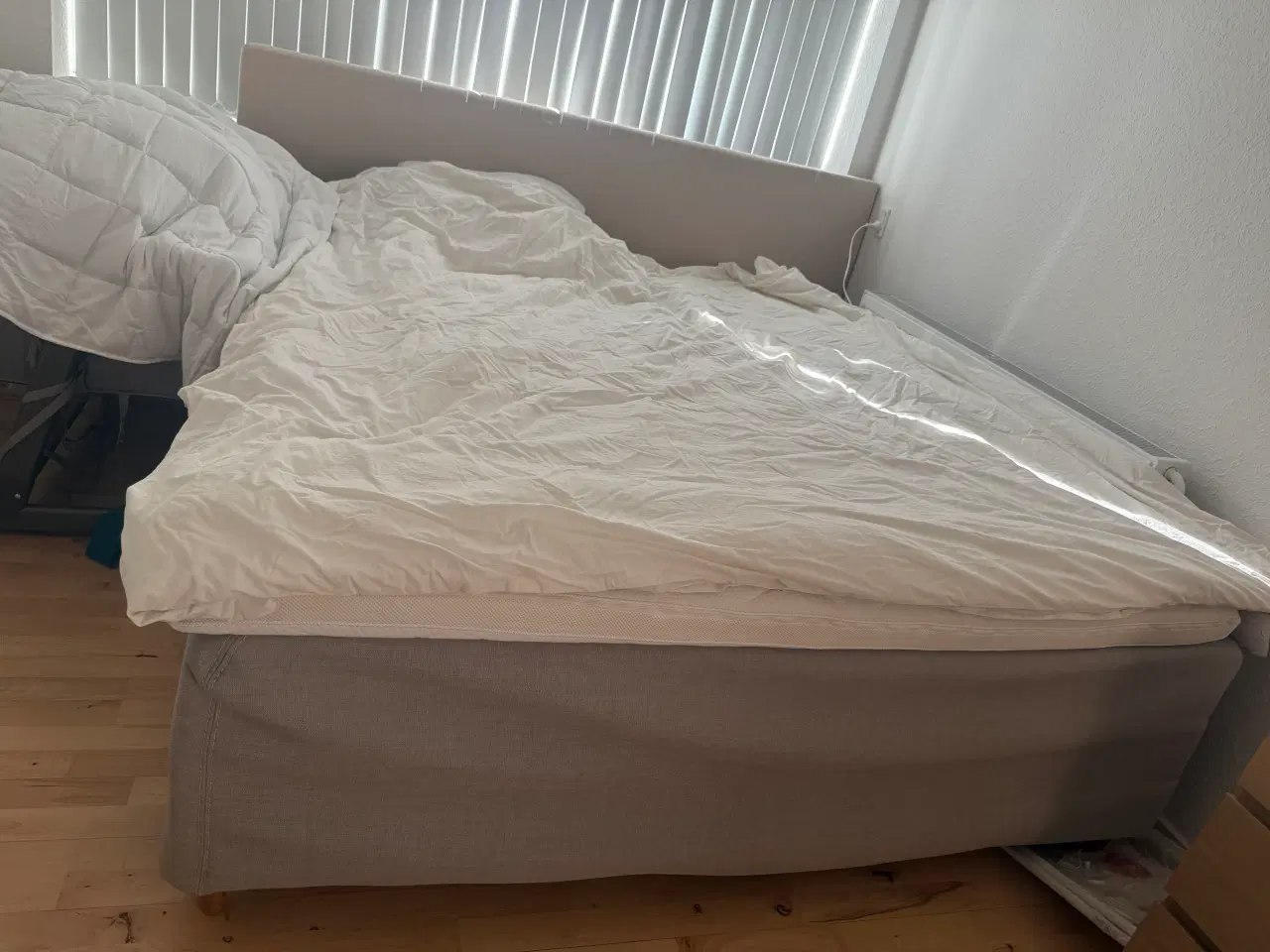 Billede 2 - Dobbeltseng beige