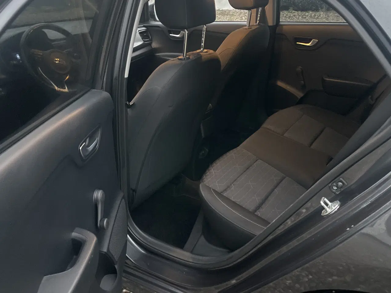 Billede 3 - Kia Rio velholdt