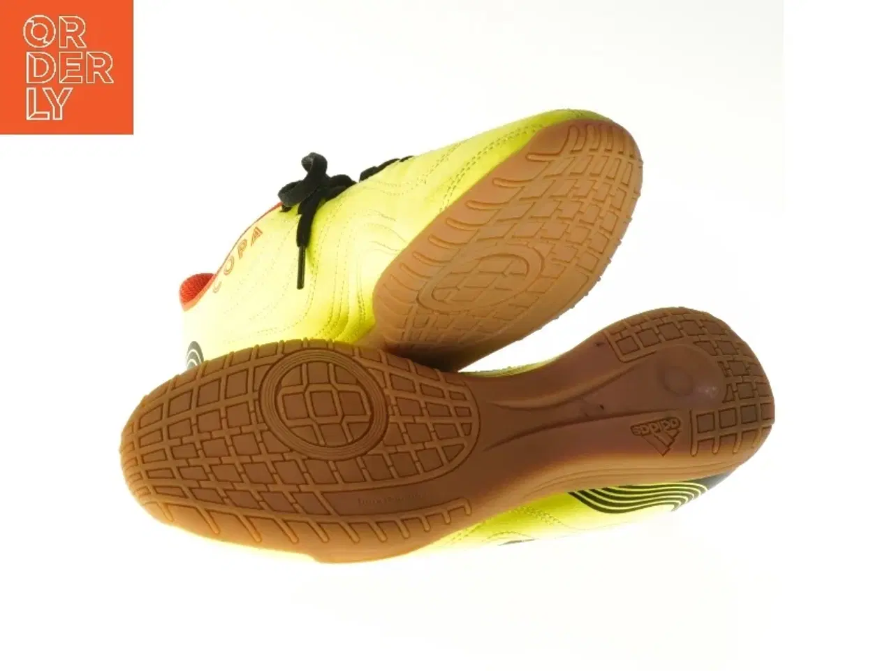 Billede 3 - Indendørs fodboldsko str. 40 fra Adidas (str. 40 )