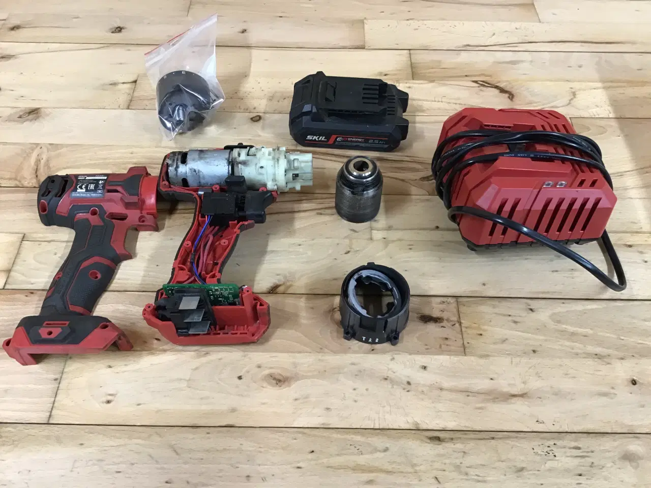 Billede 2 - Defekt Skill 3020 boremaskine, batteri og lader ok